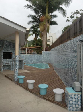 Casa Acesso Piscina e Área Externa Privativa SB2